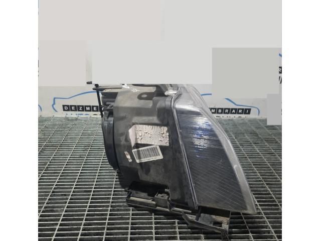 bontott LAND ROVER FREELANDER Bal Fényszóró