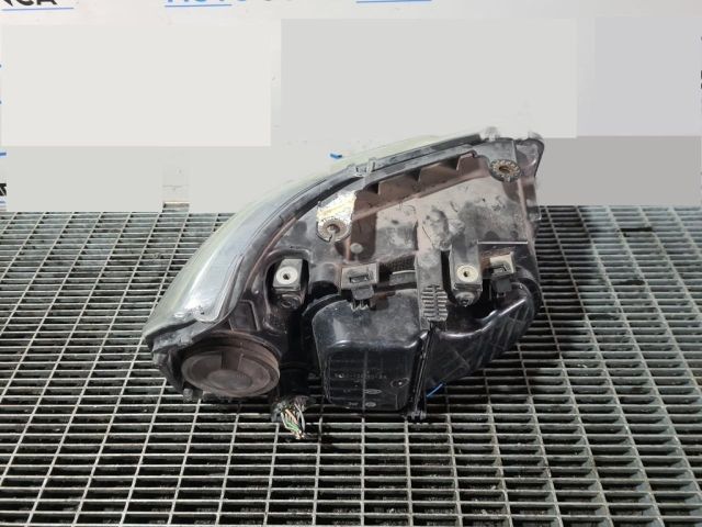 bontott LAND ROVER FREELANDER Bal Fényszóró