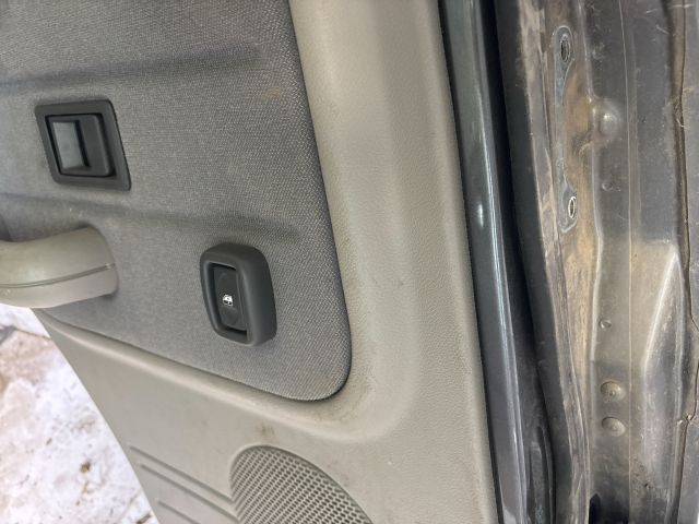 bontott LAND ROVER FREELANDER Bal hátsó Ajtó (Részeivel)