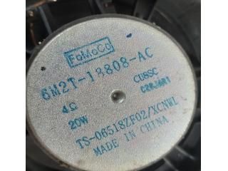 bontott LAND ROVER FREELANDER Bal hátsó Hangszóró