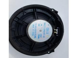 bontott LAND ROVER FREELANDER Bal hátsó Hangszóró