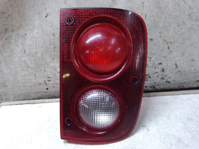 bontott LAND ROVER FREELANDER Bal Külső Hátsó Lámpa