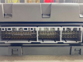 bontott LAND ROVER FREELANDER Biztosítéktábla Doboz