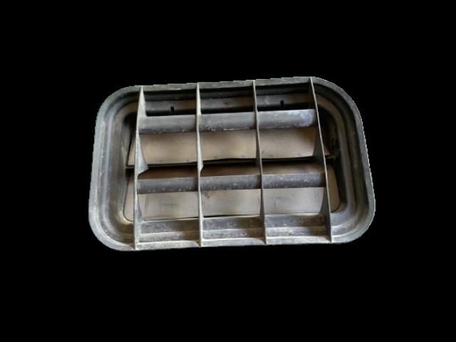 bontott LAND ROVER FREELANDER Csomagtér Szellőző Bal