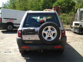 bontott LAND ROVER FREELANDER Csomagtérajtó (Üres lemez)