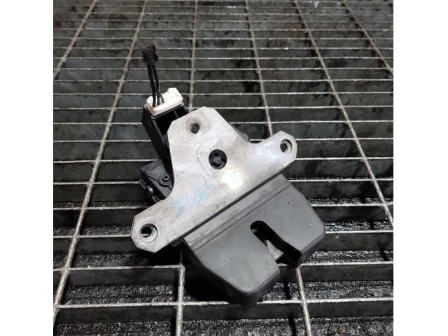 bontott LAND ROVER FREELANDER Csomagtérajtó Zárszerkezet