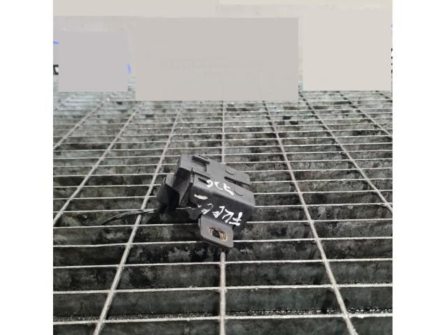 bontott LAND ROVER FREELANDER Csomagtérajtó Zárszerkezet