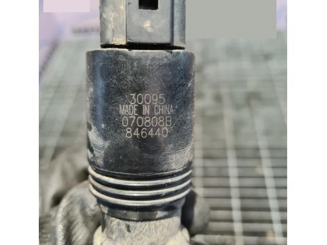 bontott LAND ROVER FREELANDER Első Ablakmosó Szivattyú