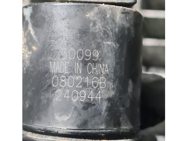 bontott LAND ROVER FREELANDER Első Ablakmosó Szivattyú