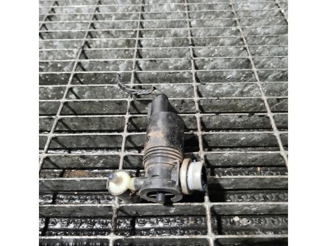 bontott LAND ROVER FREELANDER Első Ablakmosó Szivattyú