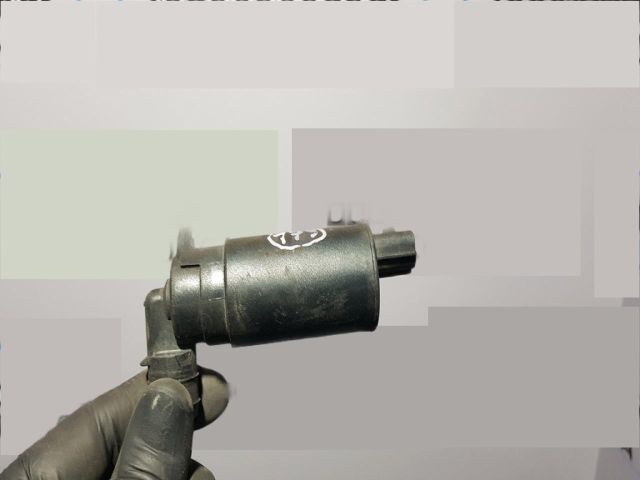 bontott LAND ROVER FREELANDER Első Ablakmosó Szivattyú