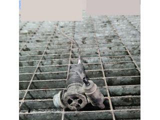 bontott LAND ROVER FREELANDER Első Ablakmosó Szivattyú