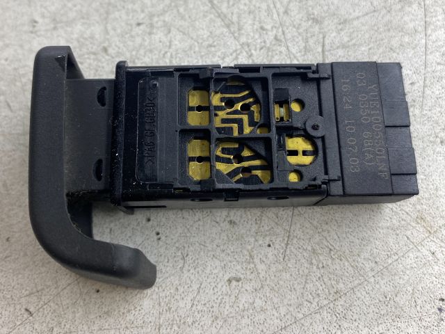 bontott LAND ROVER FREELANDER Első Ködfényszóró Kapcsoló