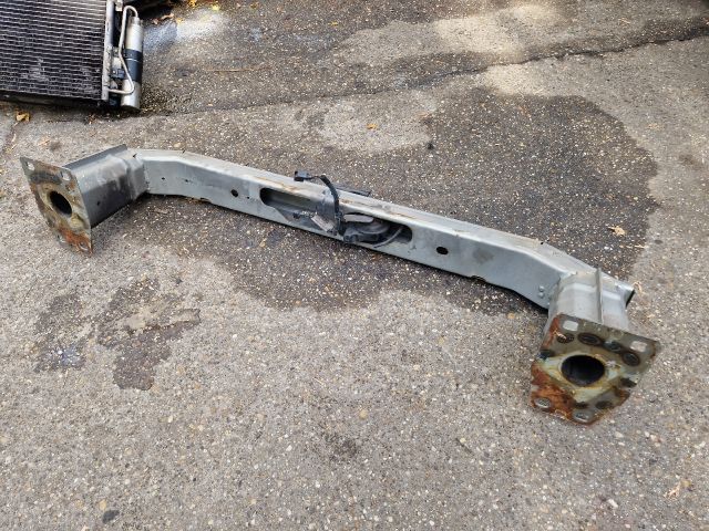 bontott LAND ROVER FREELANDER Első Lökhárító Merevítő (Fém)