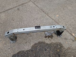 bontott LAND ROVER FREELANDER Első Lökhárító Merevítő (Fém)