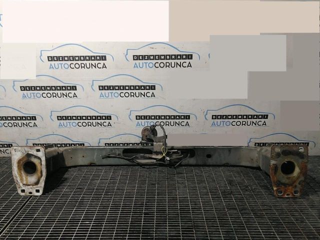 bontott LAND ROVER FREELANDER Első Lökhárító Merevítő (Fém)