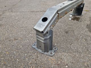 bontott LAND ROVER FREELANDER Első Lökhárító Merevítő (Fém)