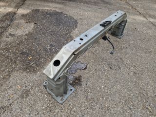 bontott LAND ROVER FREELANDER Első Lökhárító Merevítő (Fém)