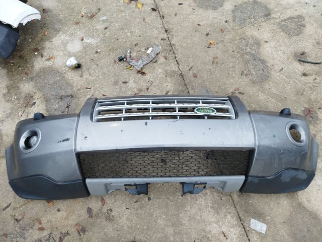 bontott LAND ROVER FREELANDER Első Lökhárító (Részeivel)