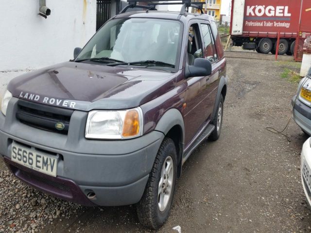 bontott LAND ROVER FREELANDER Első Lökhárító (Üresen)