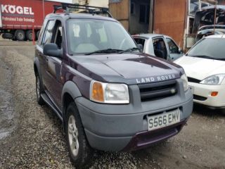 bontott LAND ROVER FREELANDER Első Lökhárító (Üresen)