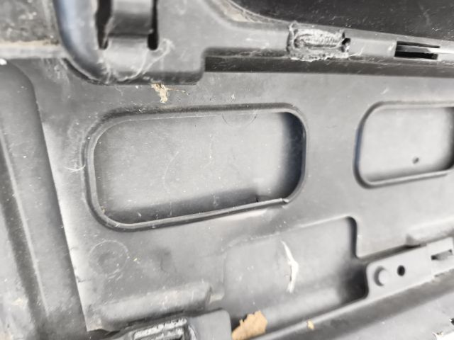 bontott LAND ROVER FREELANDER Első Lökhárító (Üresen)