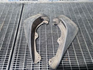 bontott LAND ROVER FREELANDER Első Sárvédő Gumi Pár