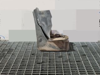 bontott LAND ROVER FREELANDER Első Sárvédő Gumi Pár