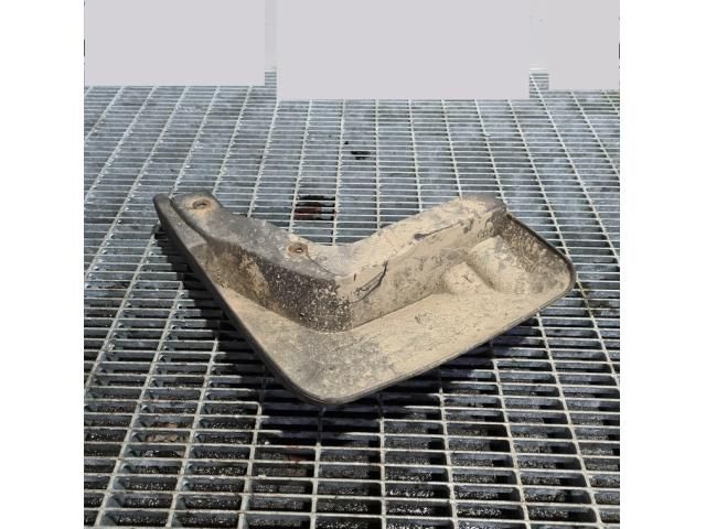 bontott LAND ROVER FREELANDER Első Sárvédő Gumi Pár