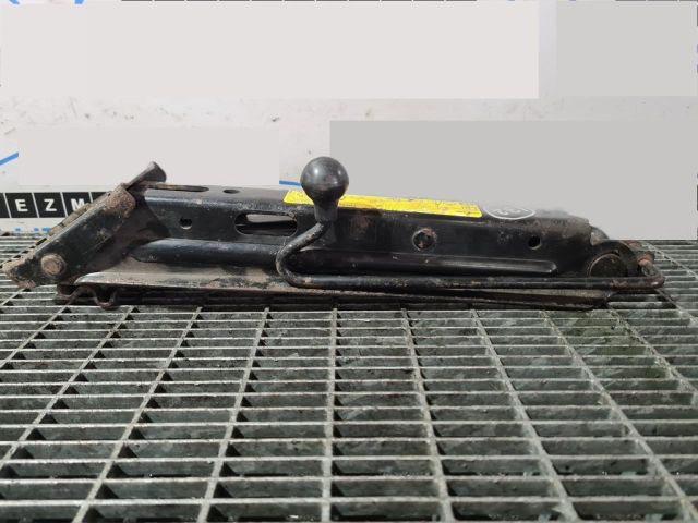 bontott LAND ROVER FREELANDER Emelő