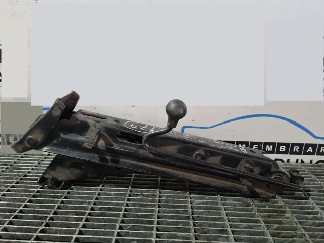 bontott LAND ROVER FREELANDER Emelő