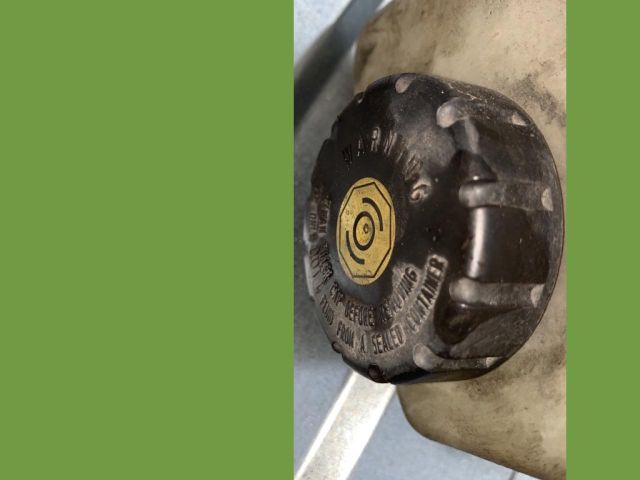 bontott LAND ROVER FREELANDER Fékfolyadék Tartály