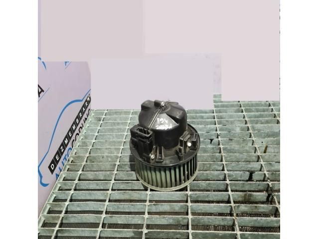 bontott LAND ROVER FREELANDER Fűtőmotor (Klímás)