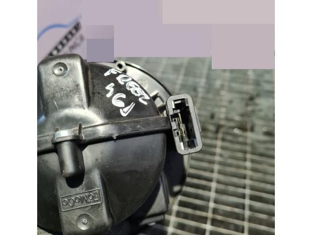 bontott LAND ROVER FREELANDER Fűtőmotor (Klímás)