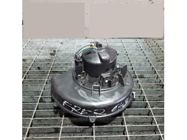 bontott LAND ROVER FREELANDER Fűtőmotor (Klímás)