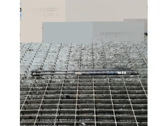 bontott LAND ROVER FREELANDER Gázrugós Kitámasztó Teleszkóp Csomagtérajtó (Pozíciófüggetlen)