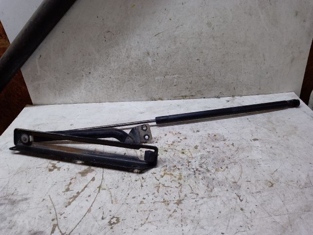 bontott LAND ROVER FREELANDER Gázrugós Kitámasztó Teleszkóp Csomagtérajtó (Pozíciófüggetlen)