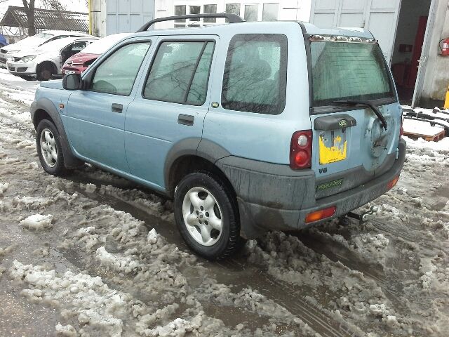 bontott LAND ROVER FREELANDER Hátsó Lökhárító (Részeivel)