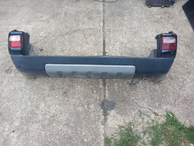 bontott LAND ROVER FREELANDER Hátsó Lökhárító (Üresen)