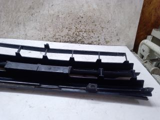 bontott LAND ROVER FREELANDER Hűtőrács