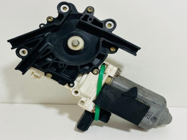 bontott LAND ROVER FREELANDER Jobb első Ablakemelő Motor