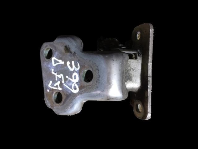 bontott LAND ROVER FREELANDER Jobb első Alsó Zsanér