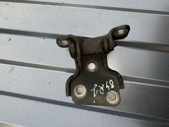 bontott LAND ROVER FREELANDER Jobb első Alsó Zsanér