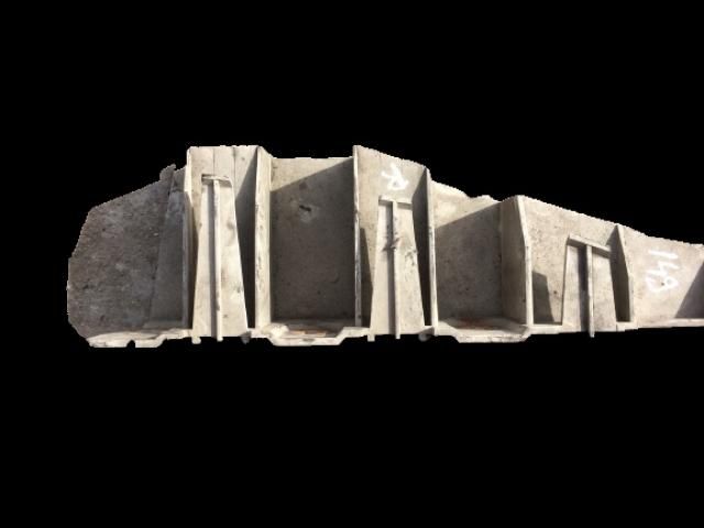 bontott LAND ROVER FREELANDER Jobb első Lökhárító Tartó (Műanyag)