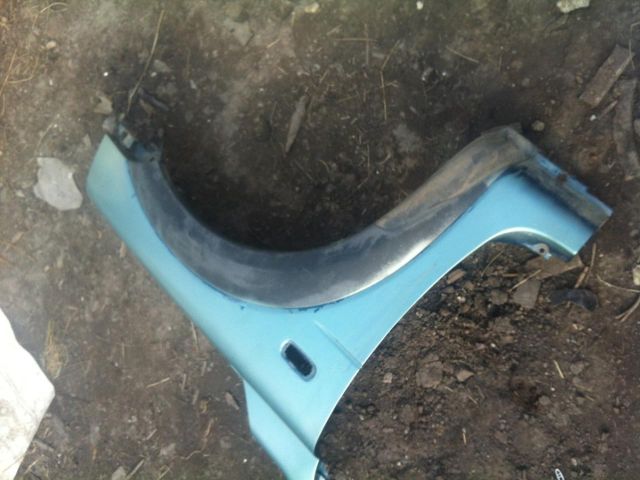 bontott LAND ROVER FREELANDER Jobb első Sárvédő