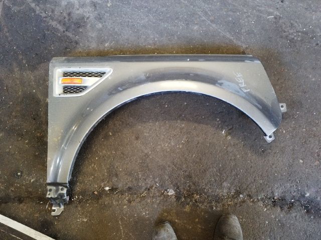 bontott LAND ROVER FREELANDER Jobb első Sárvédő