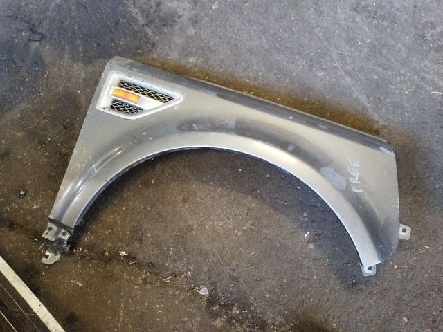 bontott LAND ROVER FREELANDER Jobb első Sárvédő