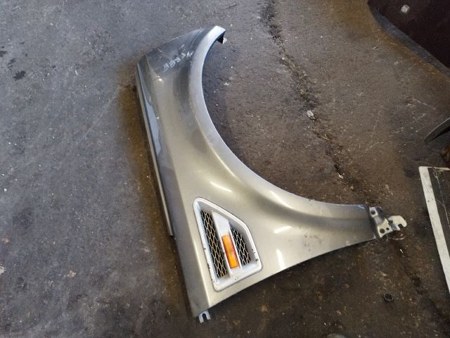 bontott LAND ROVER FREELANDER Jobb első Sárvédő