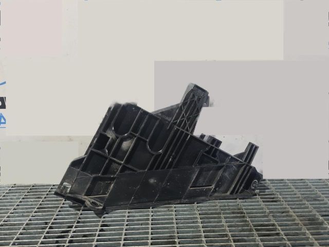 bontott LAND ROVER FREELANDER Jobb Fényszóró Tartó