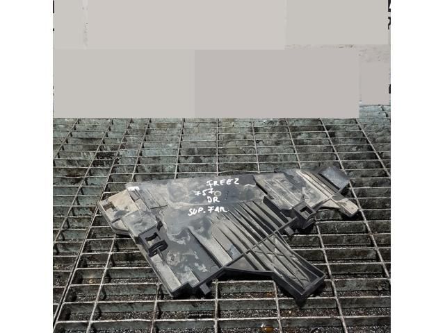 bontott LAND ROVER FREELANDER Jobb Fényszóró Tartó